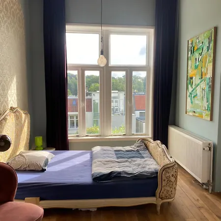 Habitación en casa particular Het Met De Barbies